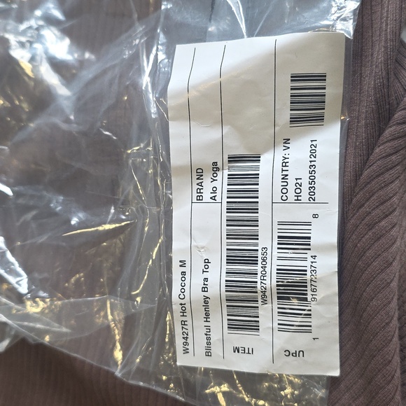 ALO Yoga  Ribbed Crop Top - Picture 8 of 8